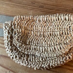 Woven Straw Clutch/crossbody/fannypack